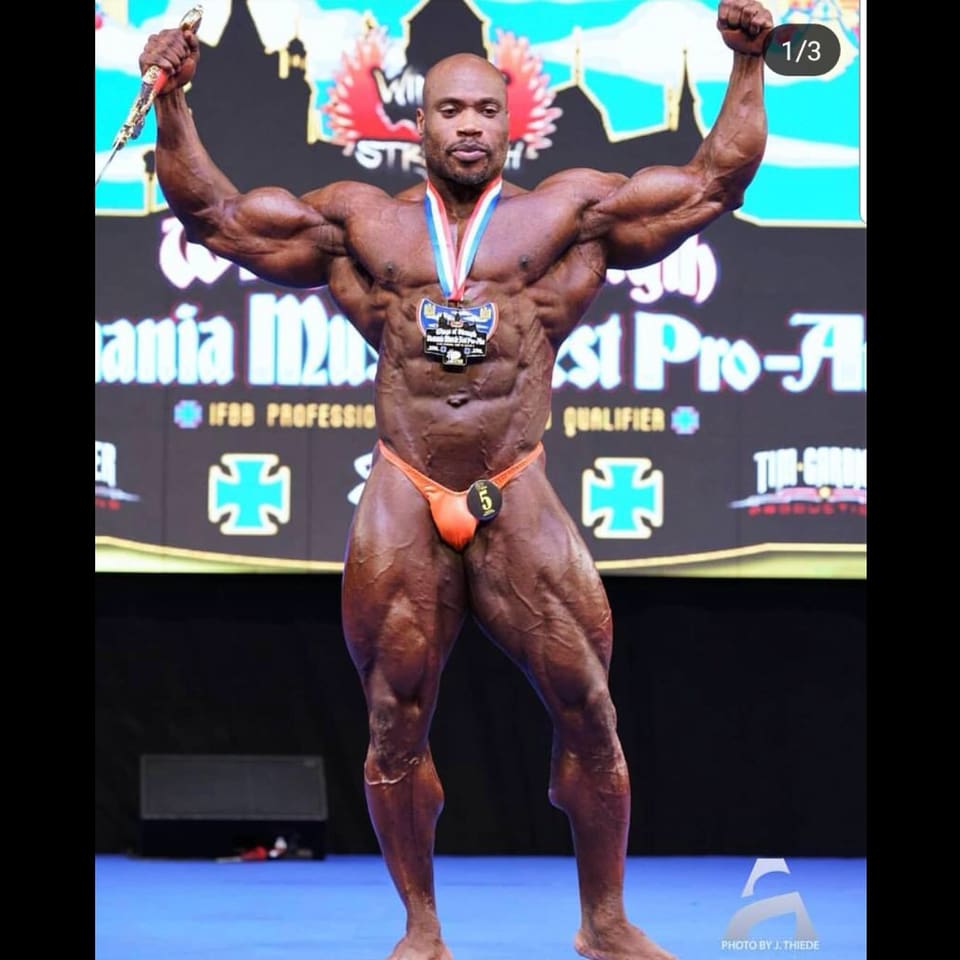 Maxx Charles Earns Early Olympia Qualification Winning Romania Muscle Fest Pro