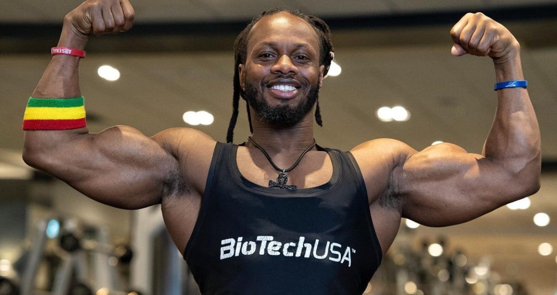 How Ulisses Jr. Works Out For A Shredded Core & Massive Muscles