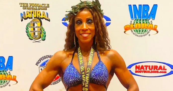 Alondra Chatman - first woman natural bodybuilder to reach a multi-media deal Alondra Chatman signs multi-media deal