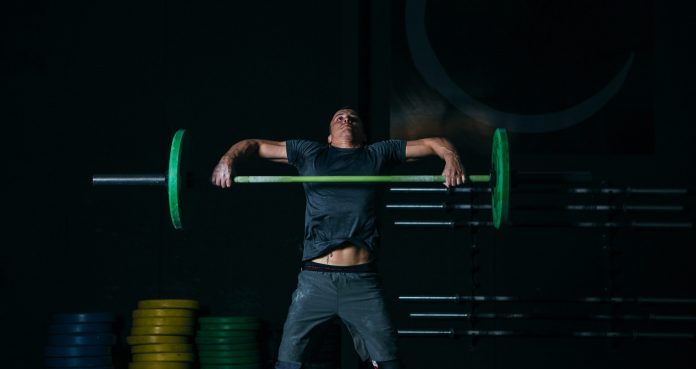 How The Snatch Pull Works To Boost Your Powerlifts