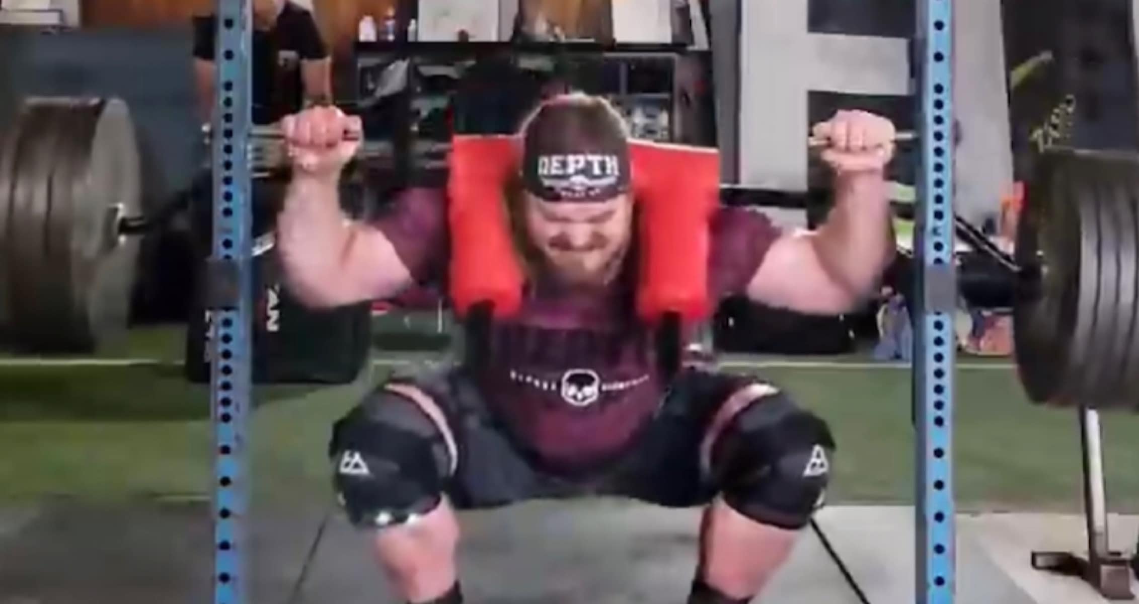 Strongman Gabriel Peña Does 600Lb Hatfield Squat, Builds Crazy Strength
