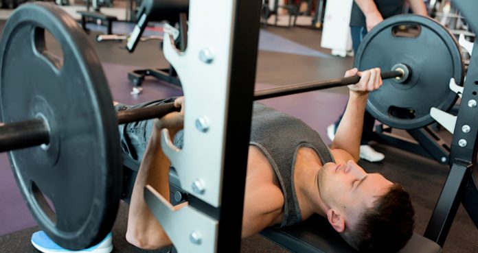 How to Bench Without Shoulder Pain