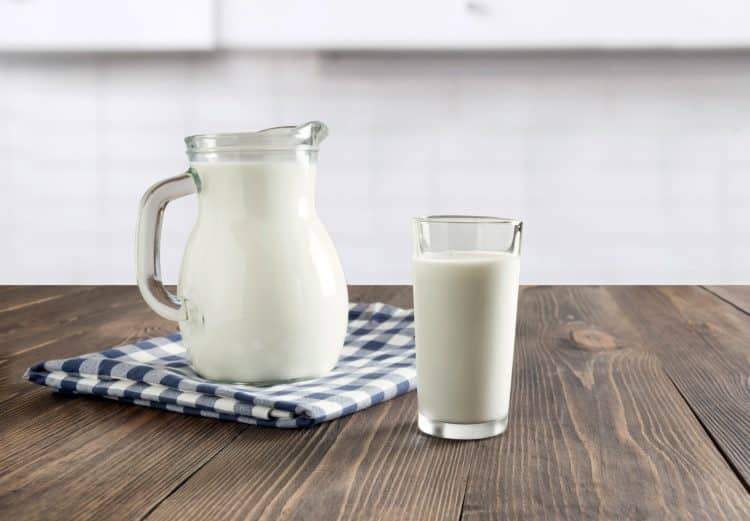 Whole-Milk-750x521-1.jpg