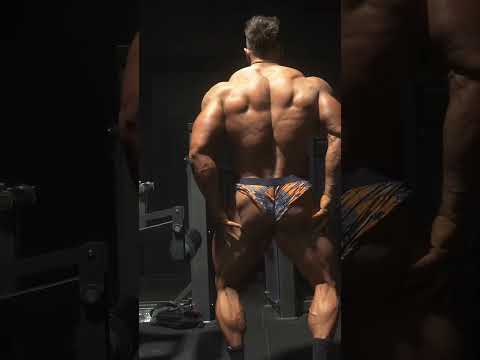 Regan Grimes think he can beat Nathan in 1 week at Spain #bodybuilding #flexpro #fitness #shorts