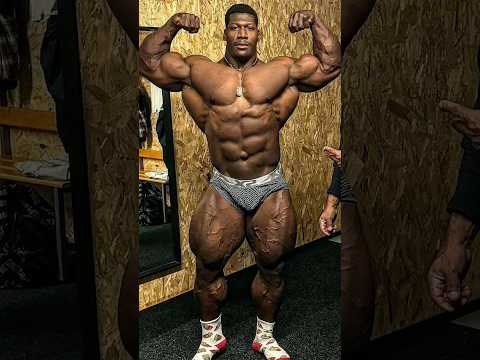 Rubiel Mosquera aka NeckZilla 2 weeks out of his 1st show , Need more separation in legs