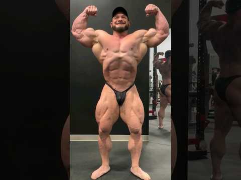Hunter Labrada holding things tight 3 weeks post Olympia ,But will Hunter have a hard time in 2024?