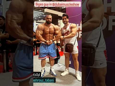 Behrouz Tabai posing for The Greatest bodybuilder of all time Ronnie Coleman in Dubai 2023
