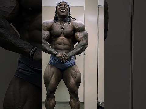 Is Tonio Burton the new Giant Killer ? Can he beat Neckzilla at New York Pro ?
