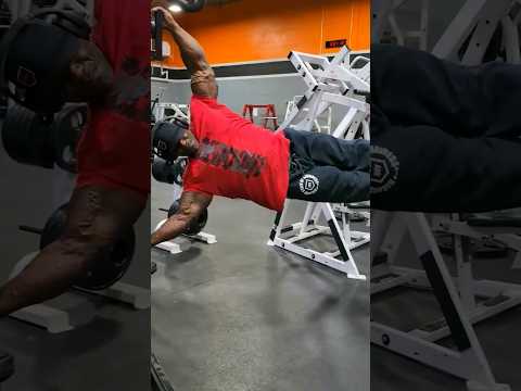 Human Flag at 220+ lbs is just nuts