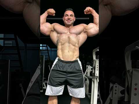 Rafael Brandao is gonna break some hearts at the Arnold classic