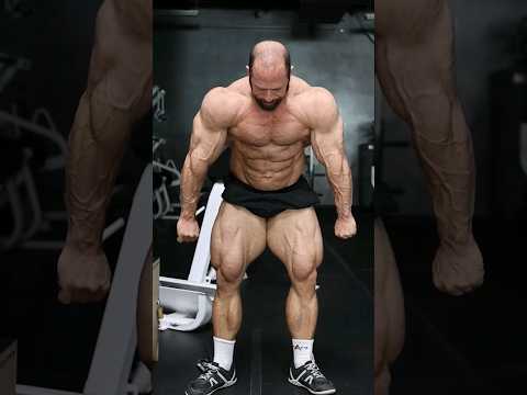 John Jewett’s insane growth , 24 lbs up since Last contest