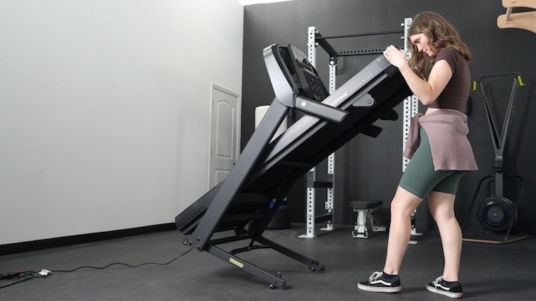 horizon-t101-unfolding-treadmill.jpg