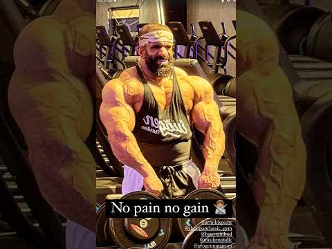 Hadi Choopan looking ridiculous 2024