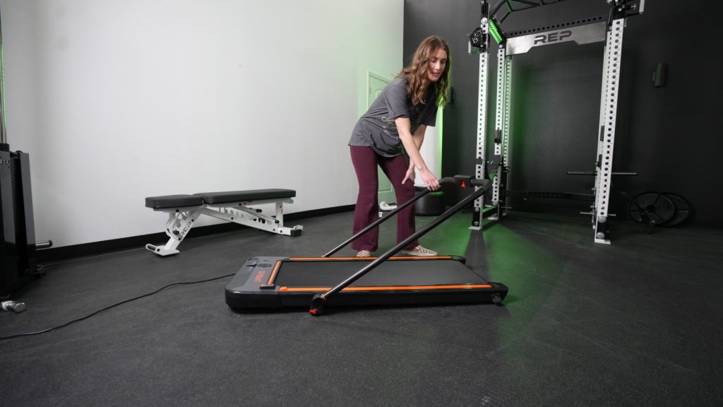 urevo-treadmill-folding-handle-bar-down-1024x576-1.jpg
