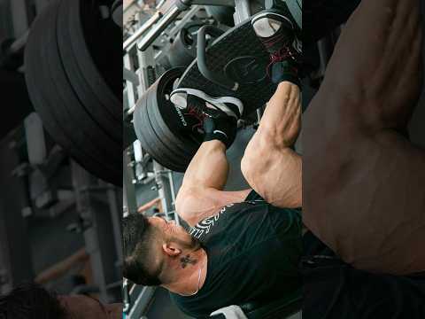 Chris Bumstead can’t afford to come in off against Ramon Dino anymore