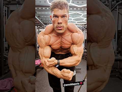 Best Upper body in Classic physique