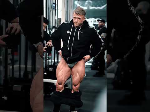 Urs Kalecinski is PEELED to the bone