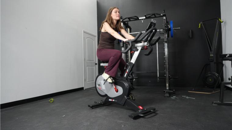 Our BarBend tester riding the Diamondback 1260sc.