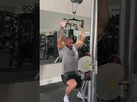 Chris Bumstead finally back to work , Starts off season for 2024 .