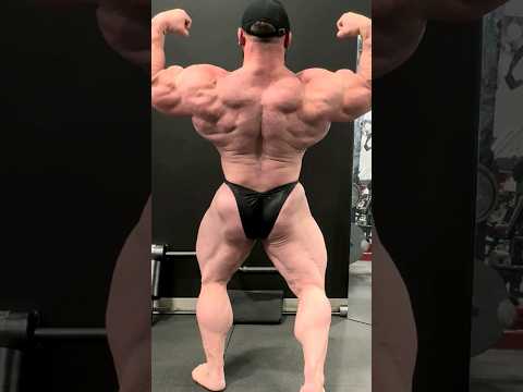 Hunter Labrada is looking scary good this time