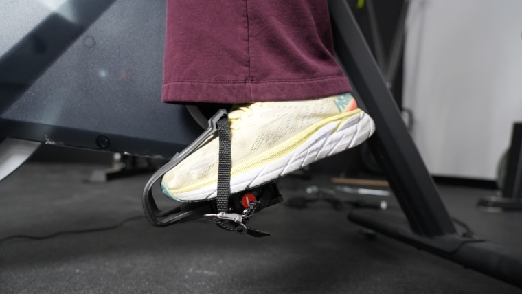 stryde-bike-foot-in-pedal-strap.jpg
