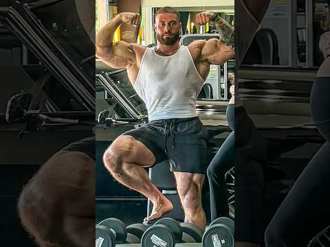 Chris Bumstead is looking too good for 6 months out